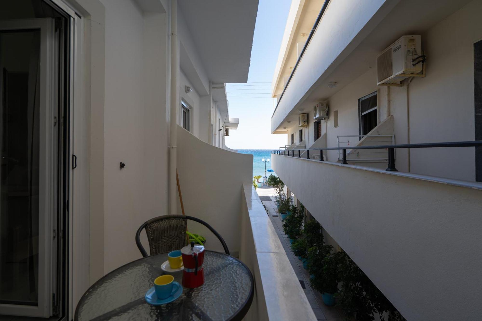 Giant Woman Apartment Tsoutsouros  Ngoại thất bức ảnh