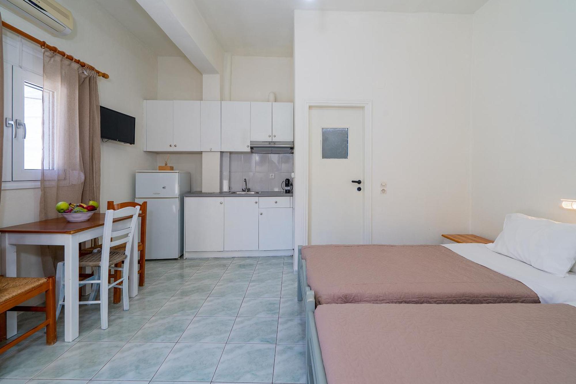Giant Woman Apartment Tsoutsouros  Ngoại thất bức ảnh